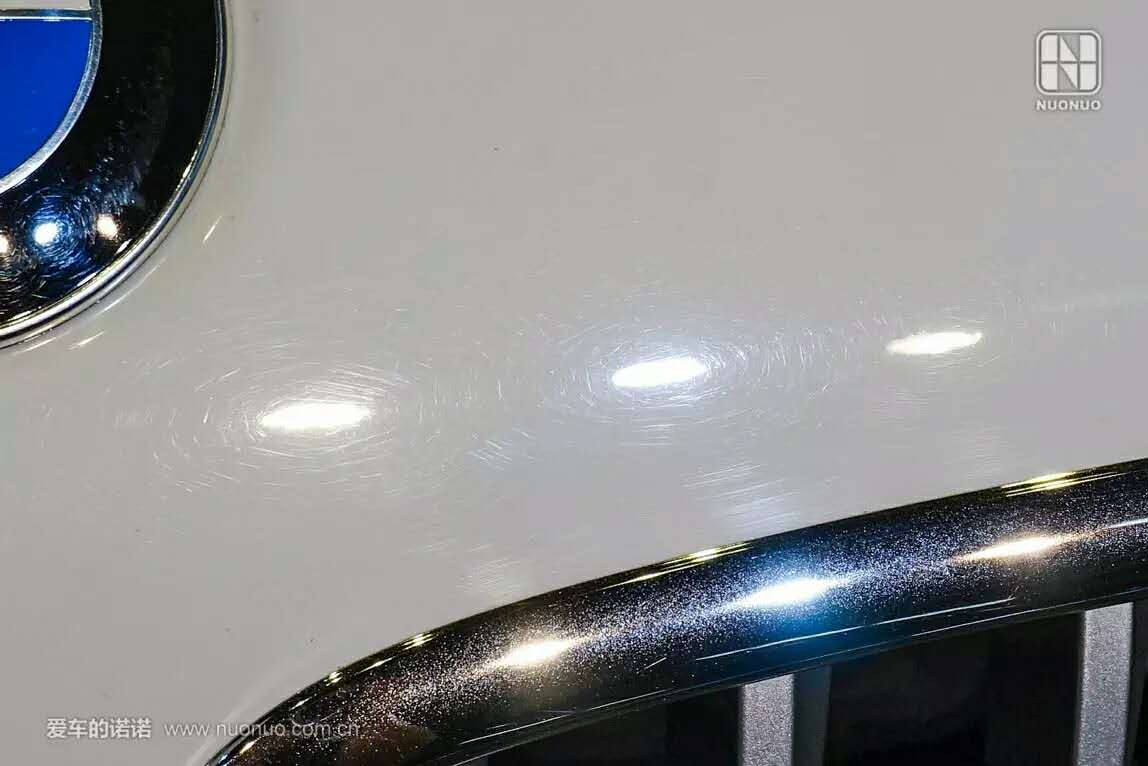 4年的车龄,让x6的漆面已经布满了太阳纹.